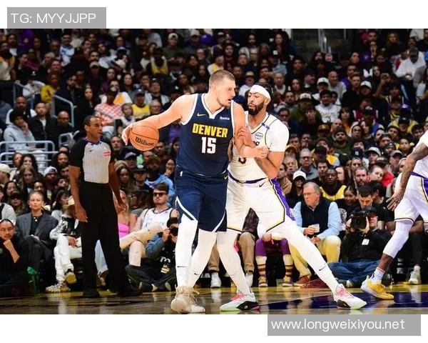 掘金主帅称赞默里状态出色休赛期自主训练成效显著 掘金主帅称赞默里状态出色休赛期自主训练成效显著